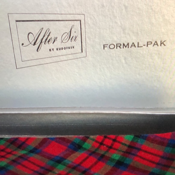 Cummerbund and bow tie set - Picture 2 of 5